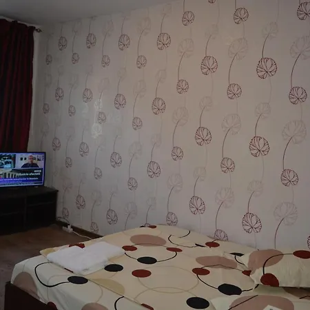 Apartment Iulia 9 *